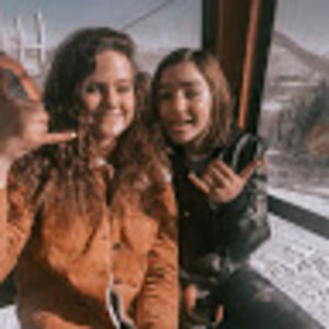 Meet your Posher, Avery